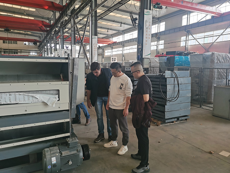 Chuyến thăm của khách hàng Chuyến thăm của khách hàng